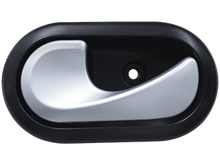 ACCIONAMIENTO INT.PTA.RN. DUSTER 13-20 MEGANE II 04-10 SANDERO 07-15 SCENIC II 05-08 STEPWAY 10-15 APRIO 08-10 CLIO EURO 07-09 OROCH 18-22 DEL TRAS. NEGRO/PLATA P/VARILLA IZQ. T.W.